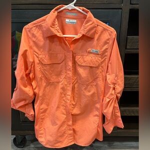 Women’s Columbia fishing shirt